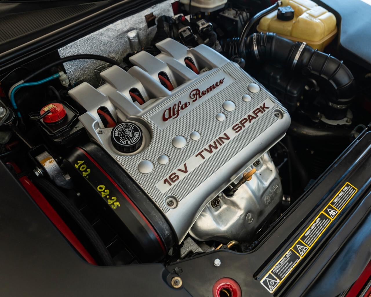 Alfa Romeo 2.0 Twin Spark 150 CV – Basso chilometraggio - Rosso Alfa