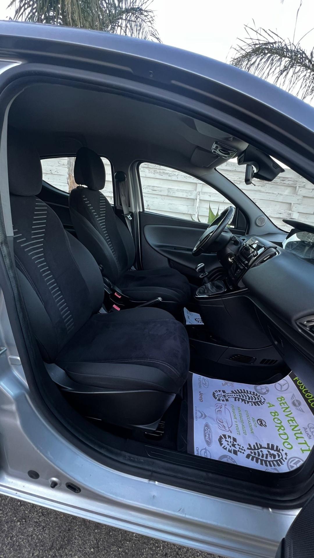 Lancia Ypsilon 1.2 benzina GPL