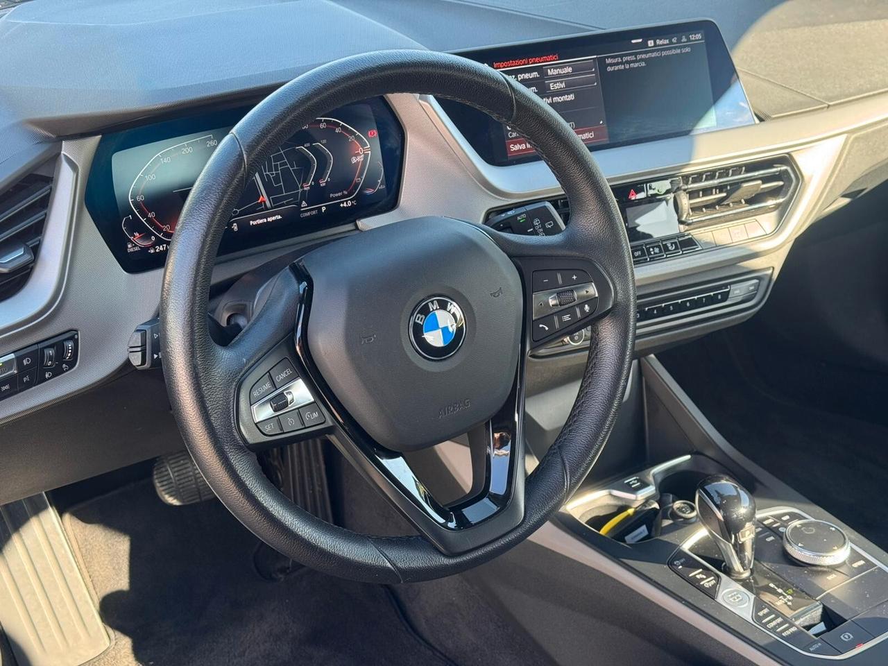 Bmw 118 118d 5p. Colorvision Edition