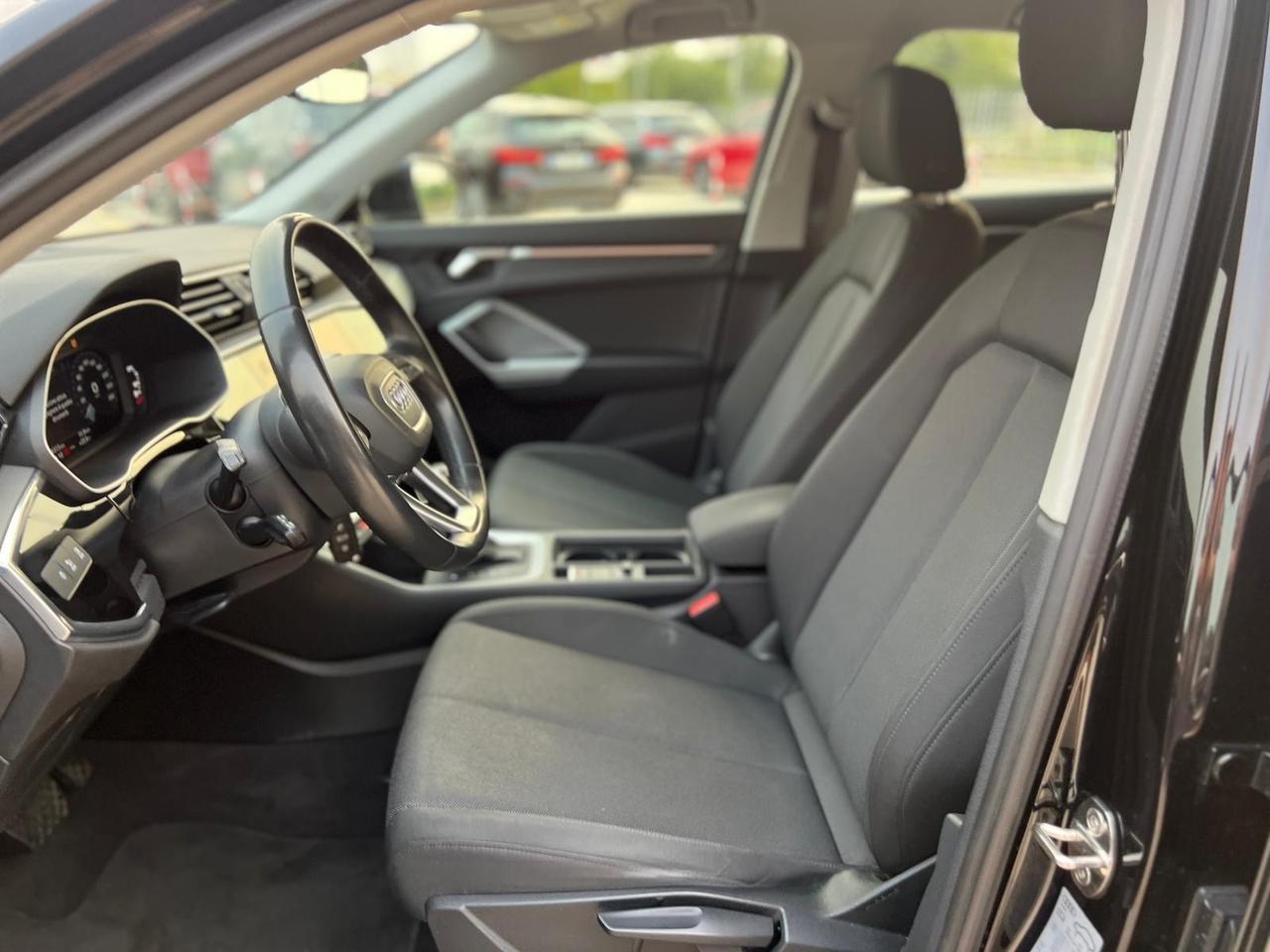 Audi Q3 35 TDI quattro S tronic