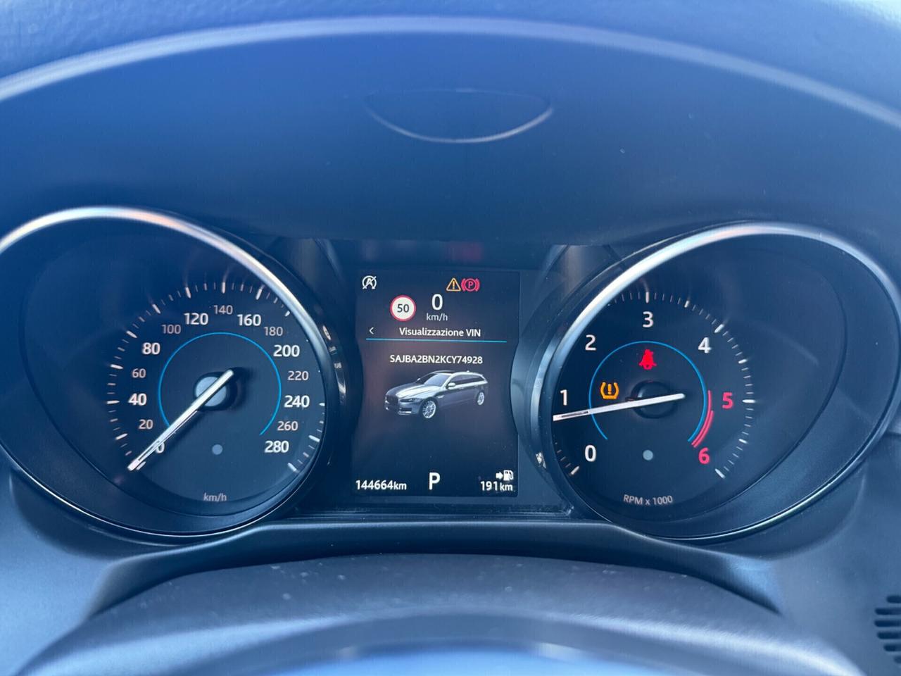 Jaguar XF Sportbrake 2.0D 180CV AWD R-Sport