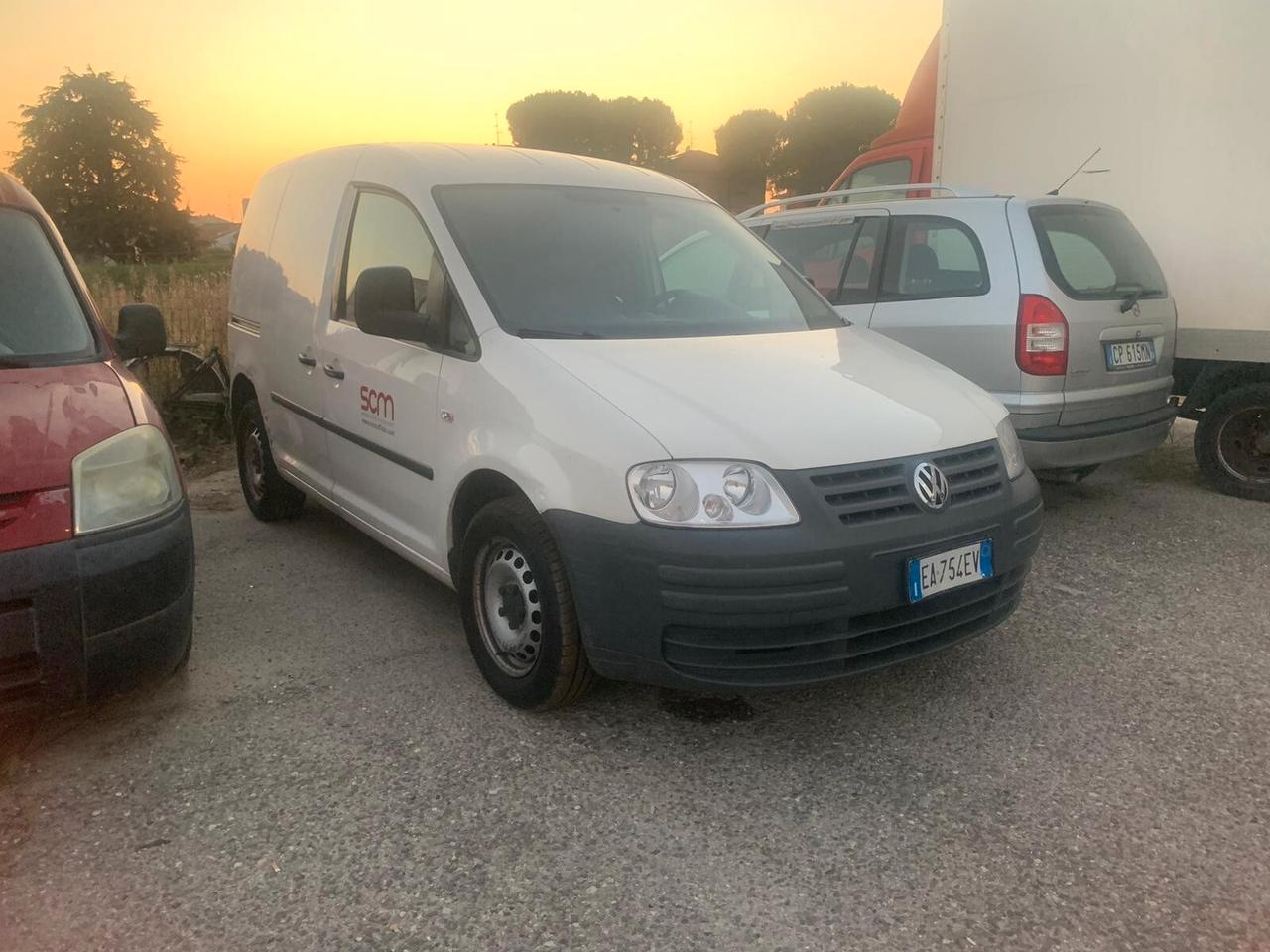 volkswagen. caddy 1.4 metano