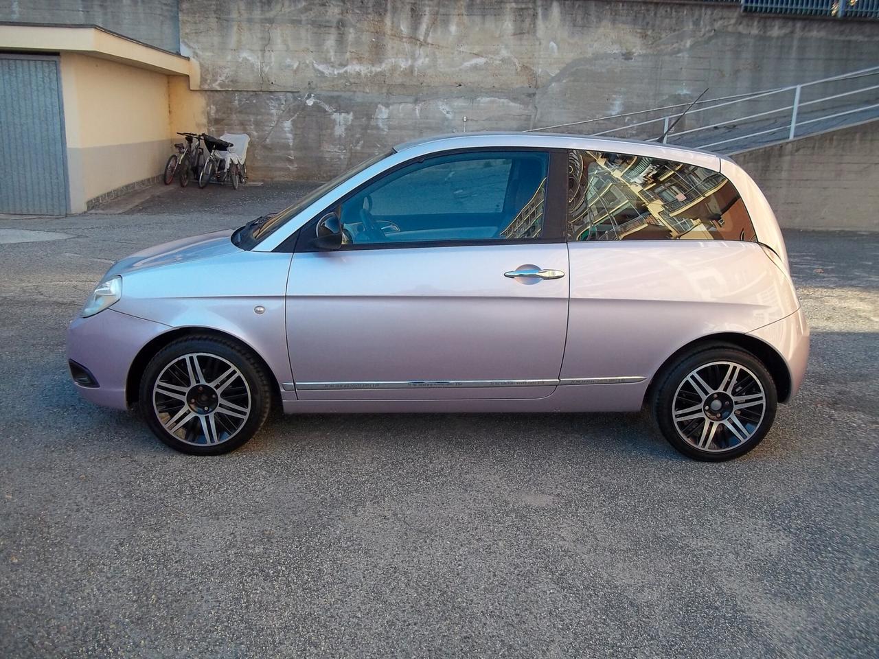 Lancia Ypsilon Elle Collection 1.2 8v 109.400km