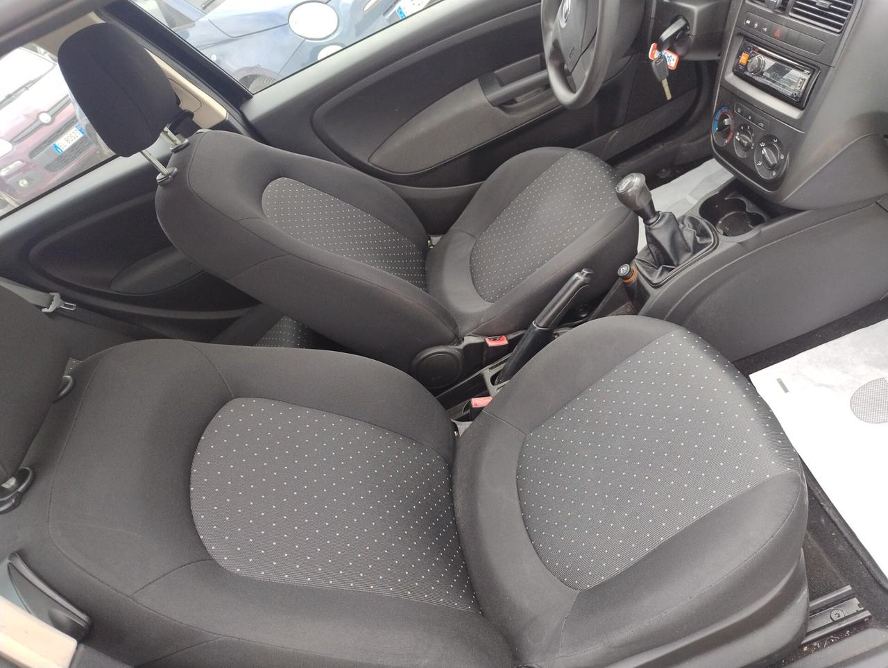 Fiat Grande Punto Grande Punto 1.3 MJT 75 CV 3 porte Dynamic