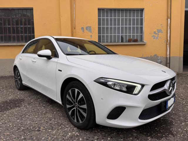 MERCEDES-BENZ A 250 SPORT AUTOMATICA EQ-Power 4p.