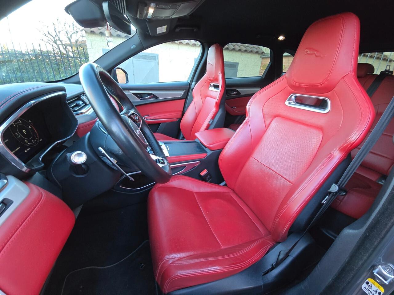 JAGUAR F-Pace R-Dynamic HSE 2.0d 204 CV AWD Auto.
