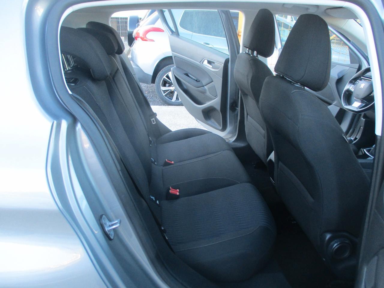 Peugeot 308 1.6 HDi 136000 KM (NUOVA) 2014