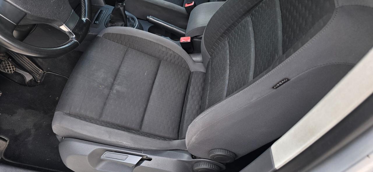 Volkswagen Touran 1.9 TDI 105CV DPF Conceptline