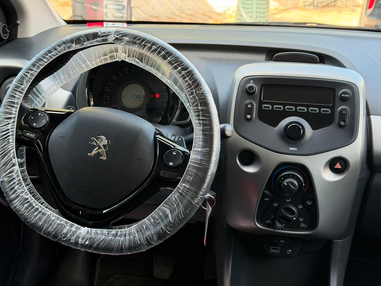 Peugeot 108 VTi 68 3 porte Allure TOP!