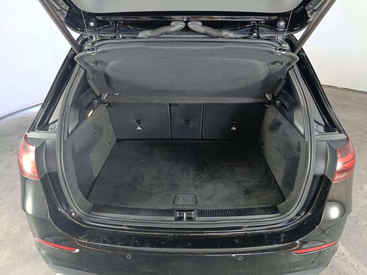 Mercedes-Benz Classe B - W247 2023 - B 180 d AMG Line Premium auto