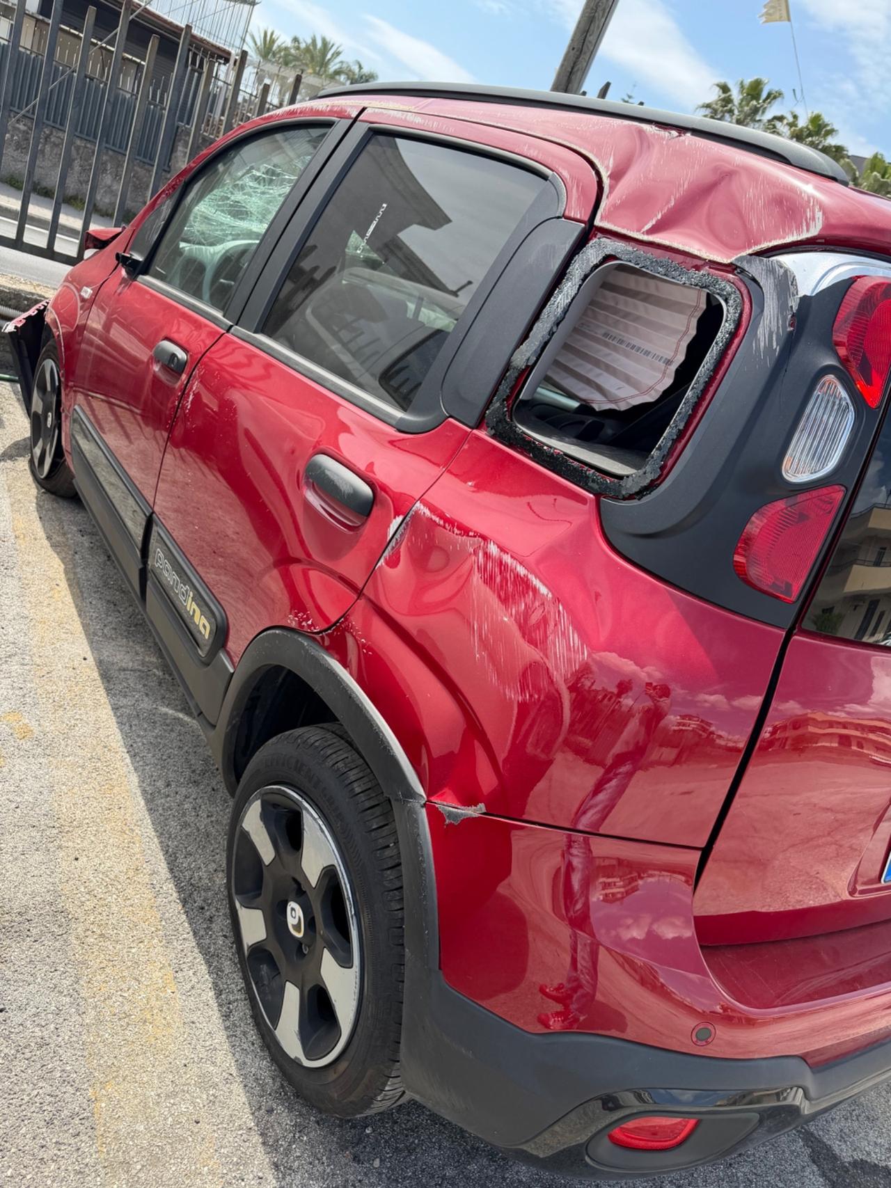 Fiat Panda 1.0 FireFly S&S Hybrid Pandina Cross