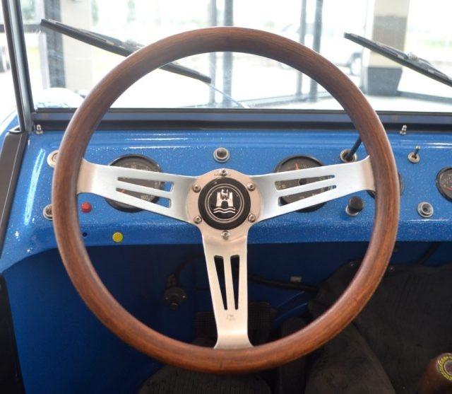 VOLKSWAGEN Buggy HELVETIA MOMO 1200