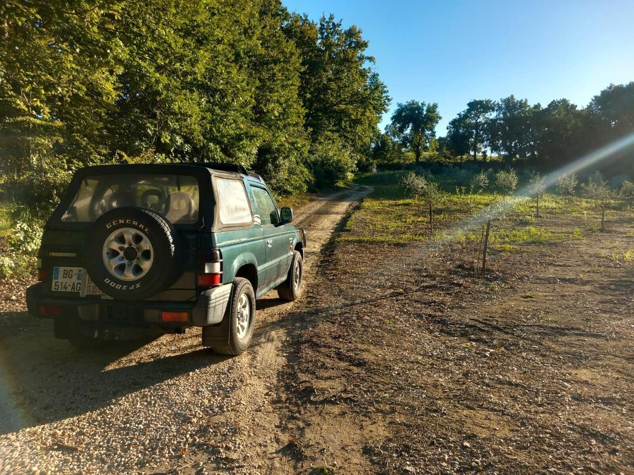 Mitsubishi Pajero Canvas Top vettura con certificazione ASI