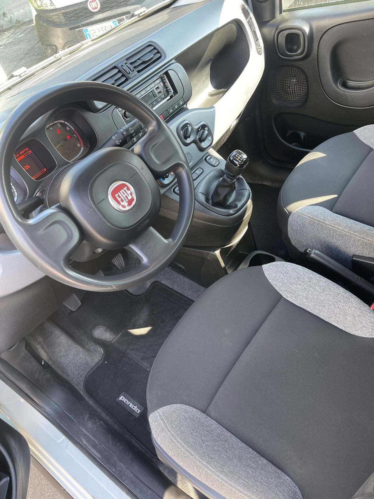 Fiat Panda 1.0 Hybrid Street Van 4 posti