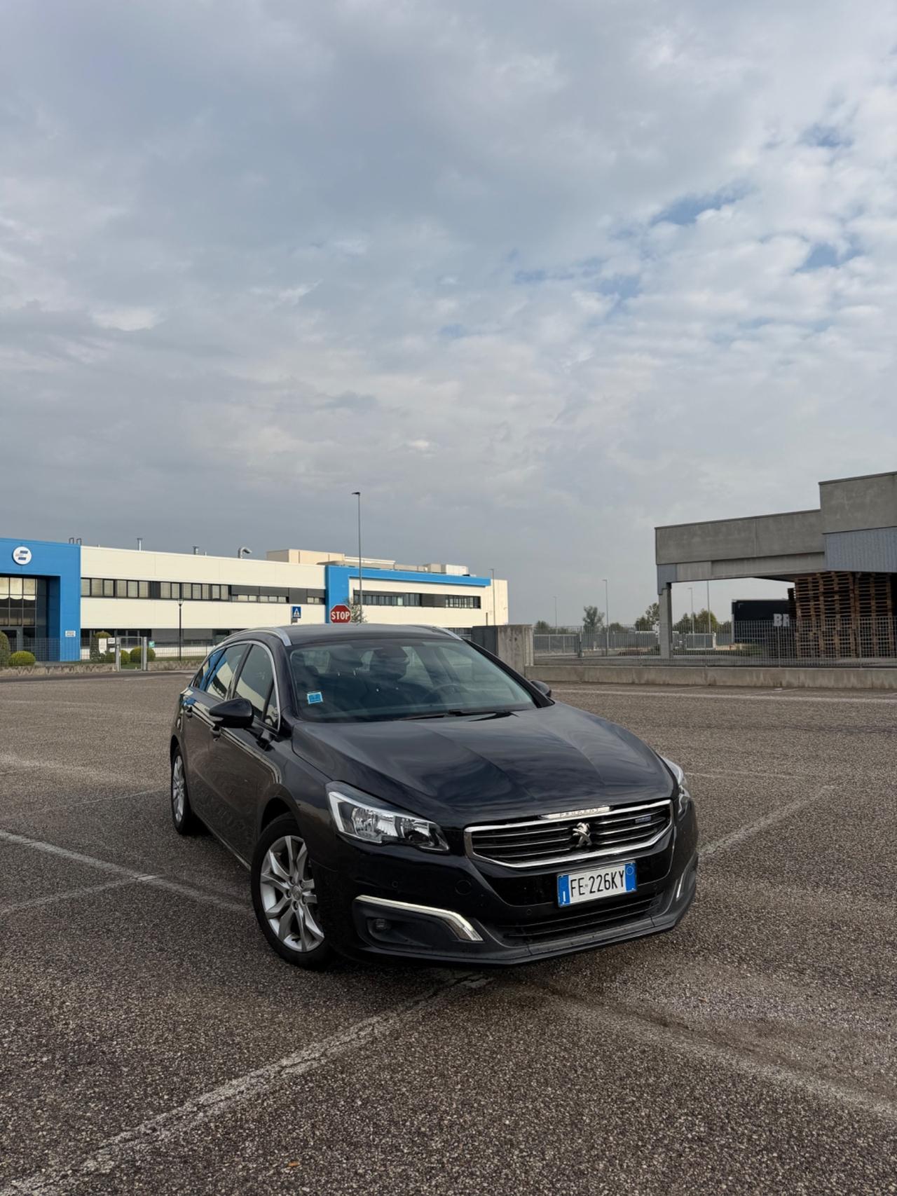 Peugeot 508 BlueHDi 120 EAT6 S&S SW Allure