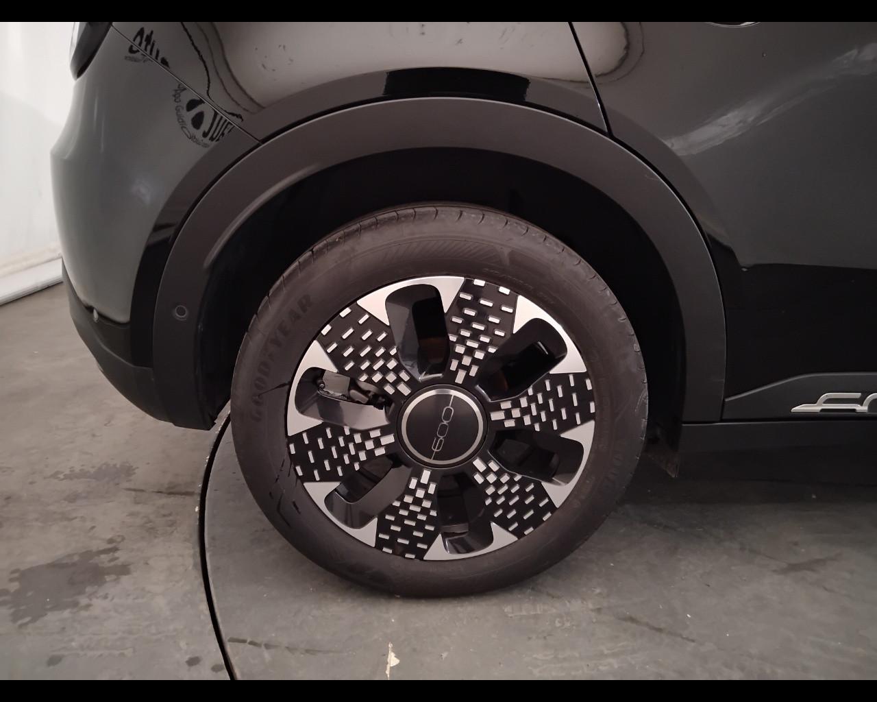 FIAT 600 IV 2023 - 600 1.2 hybrid La Prima II 110cv auto