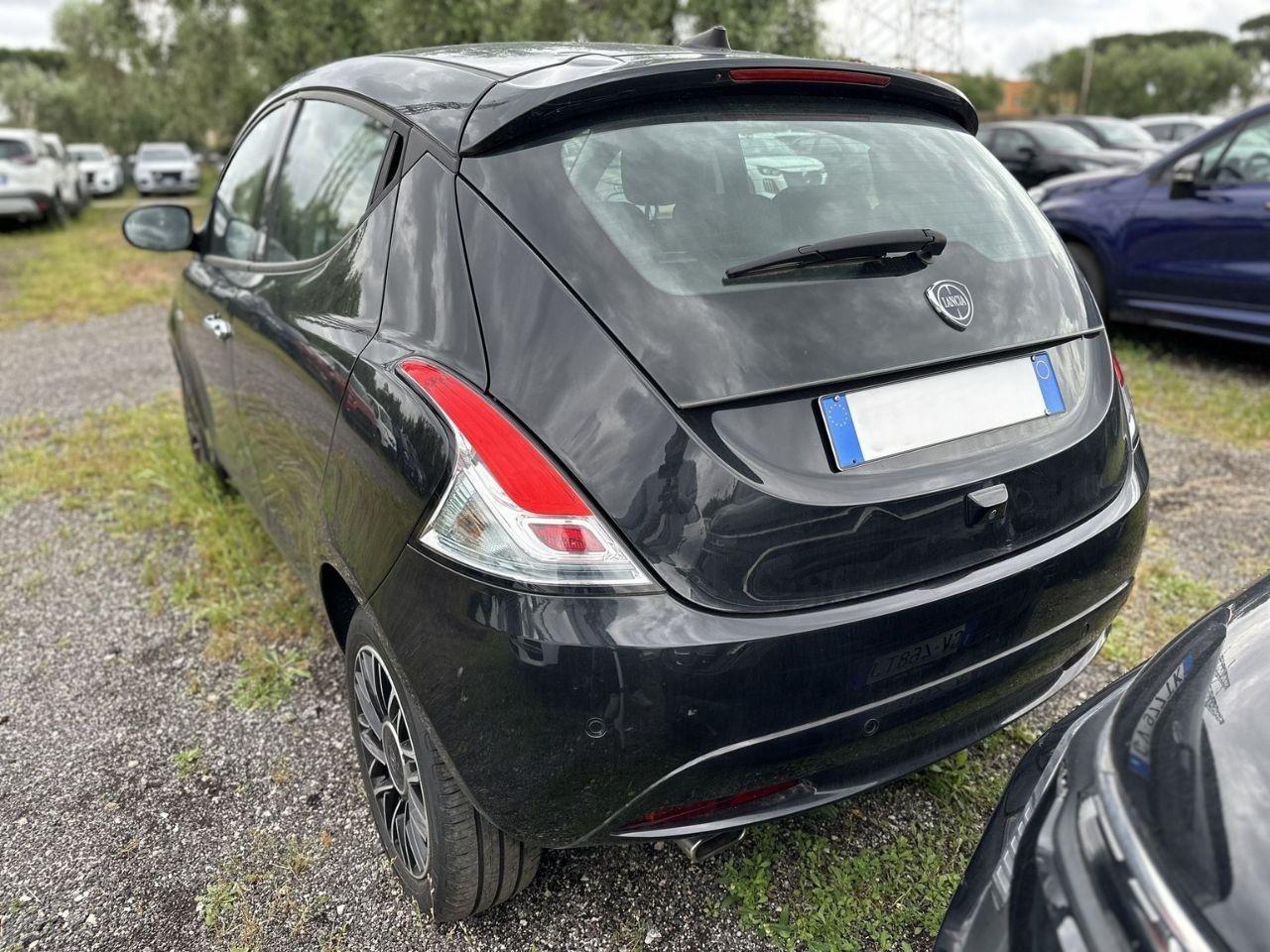 LANCIA Ypsilon III 2021 - Ypsilon 1.0 firefly hybrid Platino s&s 70cv