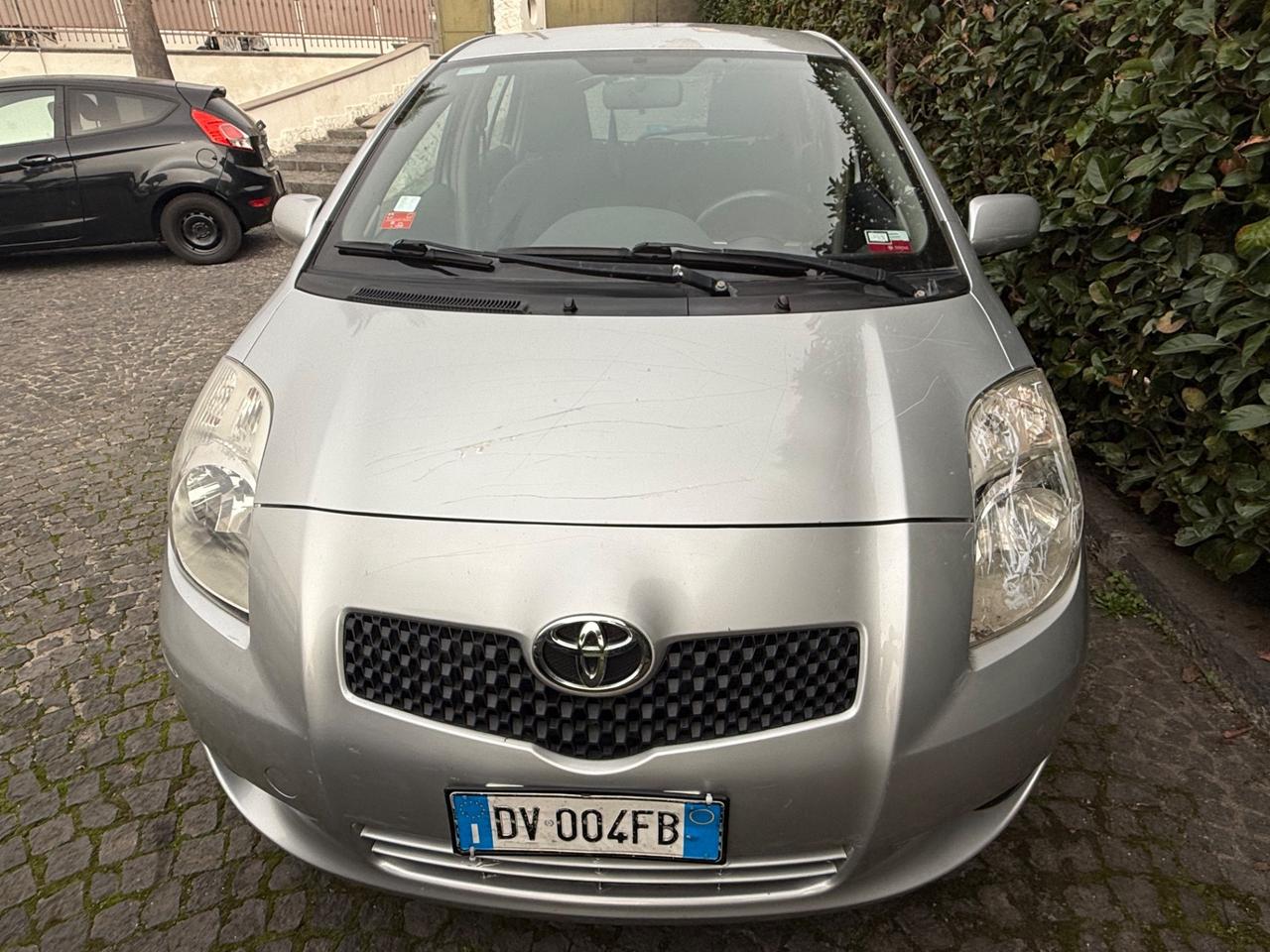 Toyota Yaris 5porte 1.3 benzina 87cv