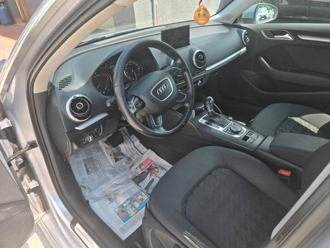 Audi A3 1.6 tdi Business 110cv s-tronic E6