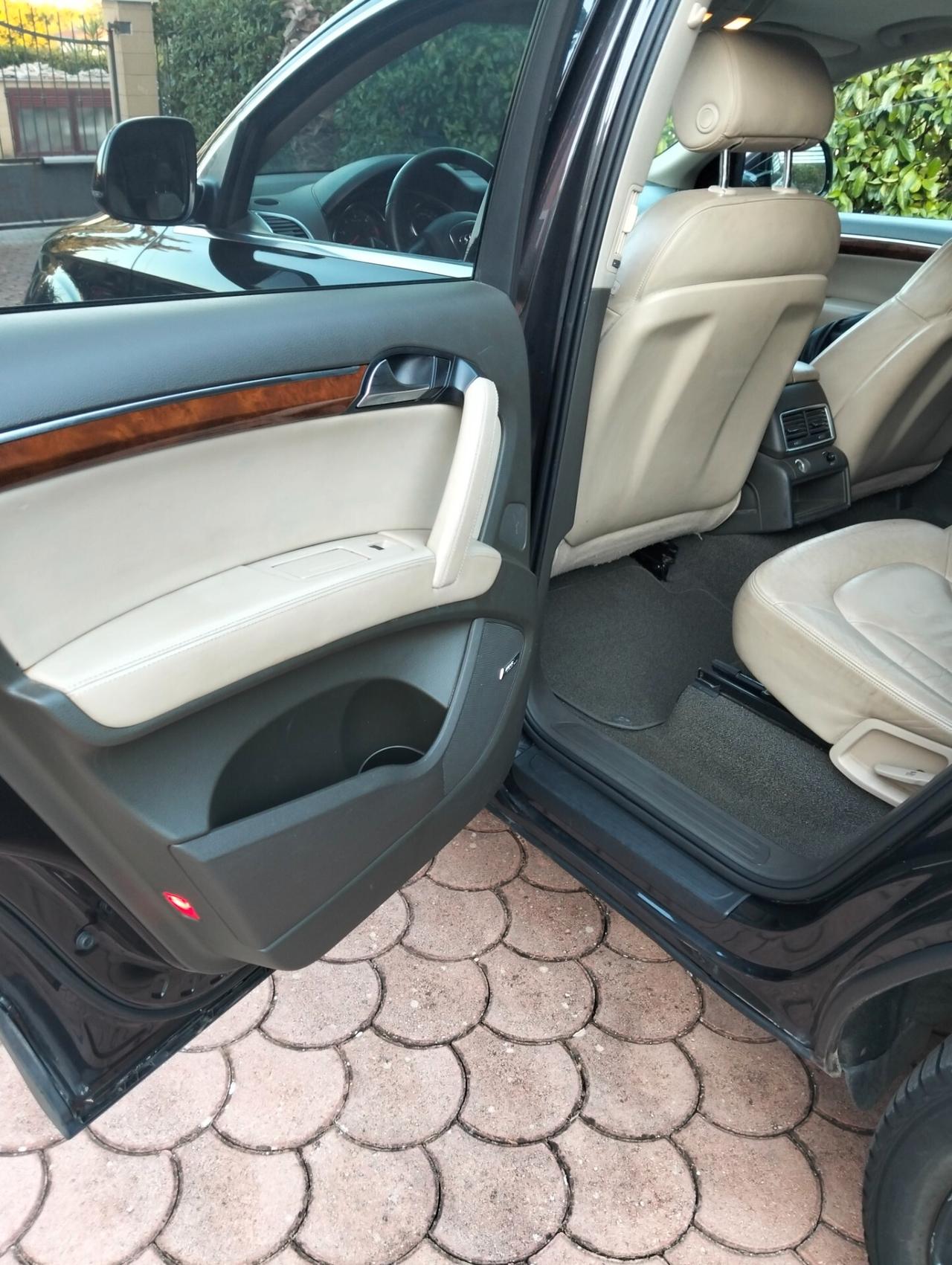 Audi Q7 3.0 V6 TDI 233CV quattro tiptronic