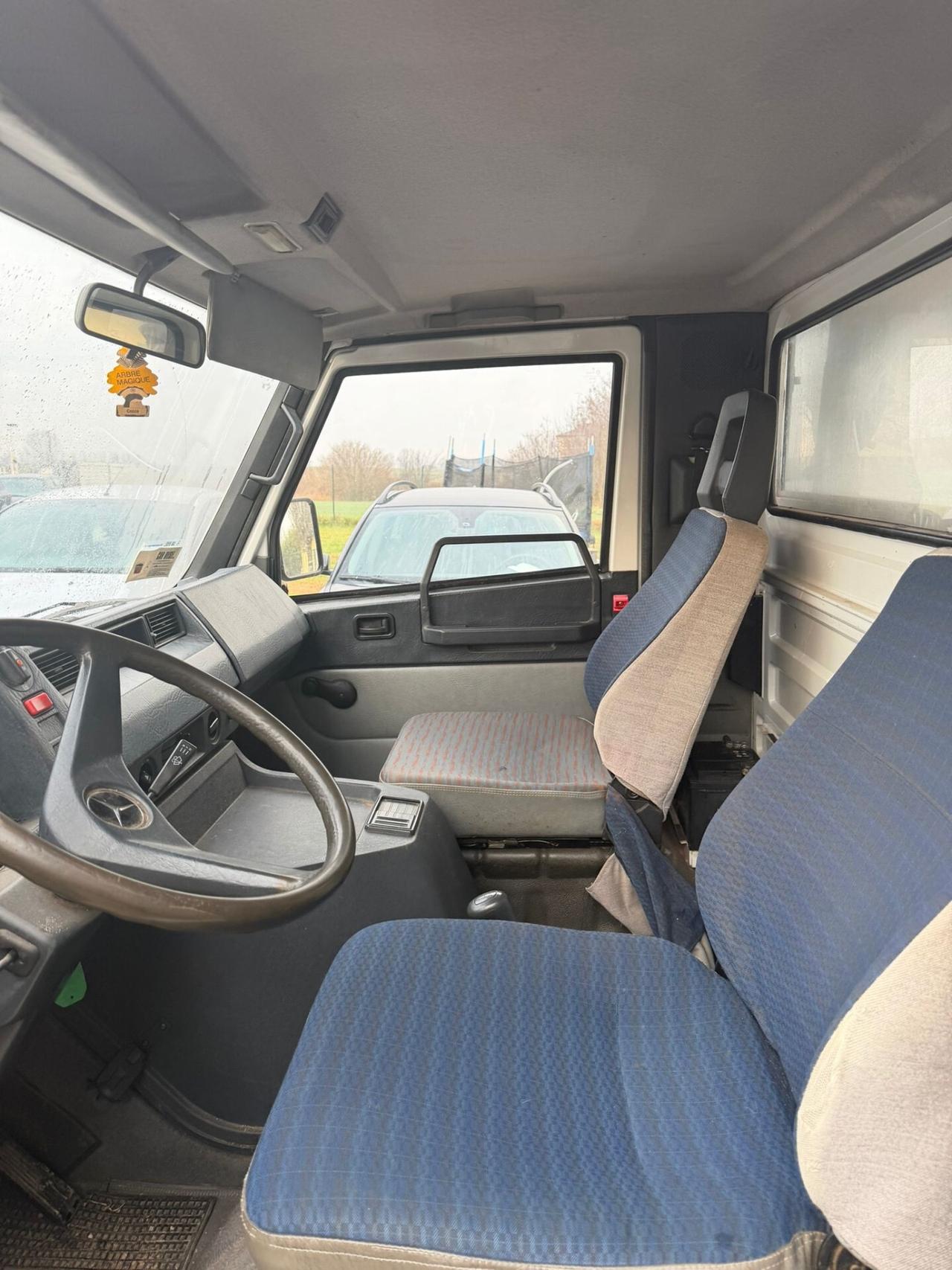 Mercedes MB 100 D Cassonato