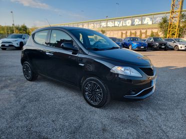 LANCIA Ypsilon 1.2 69 CV 5 porte S&S Black and Noir garanzia
