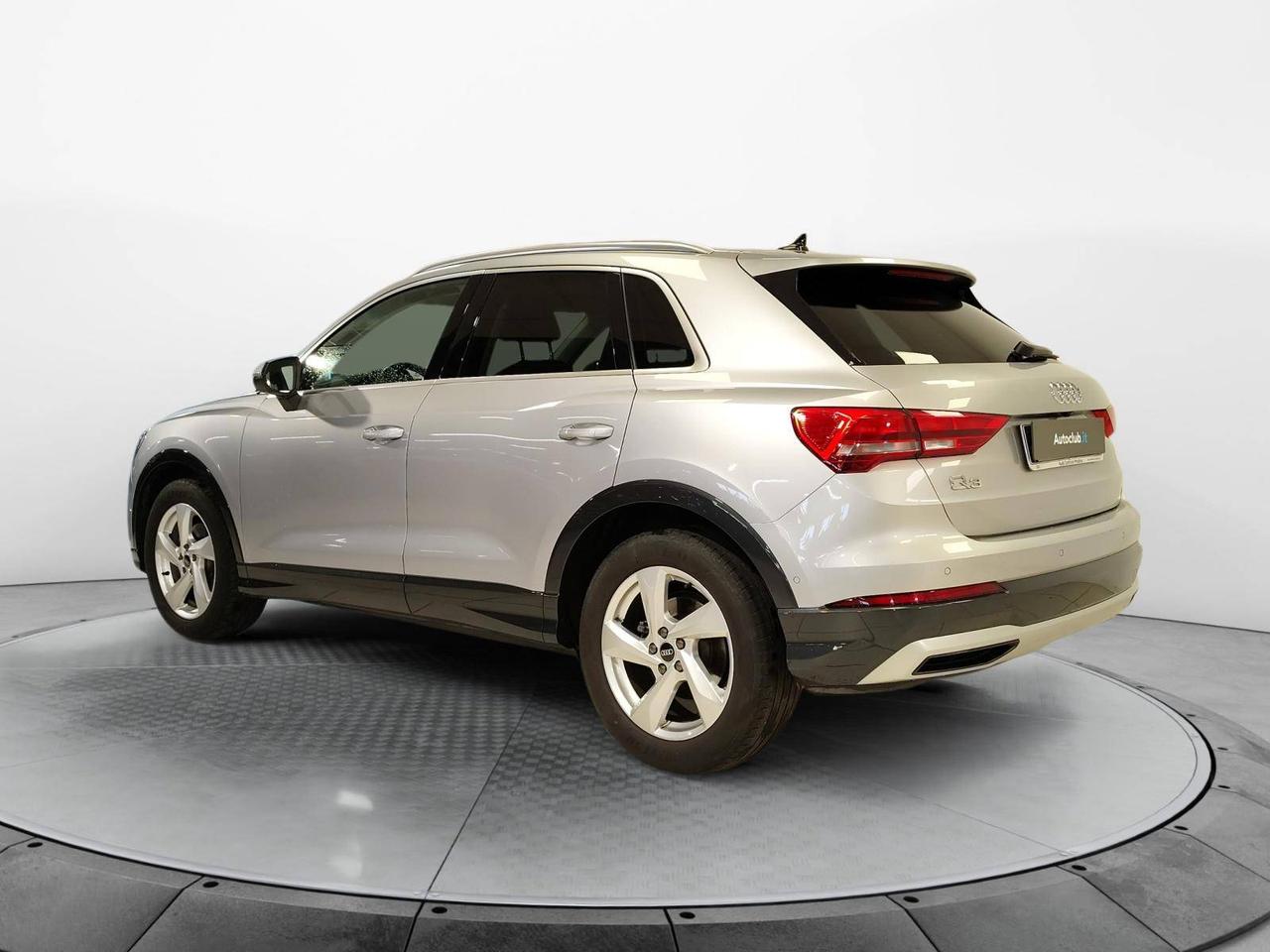 Audi Q3 35 2.0 tdi Business Advanced