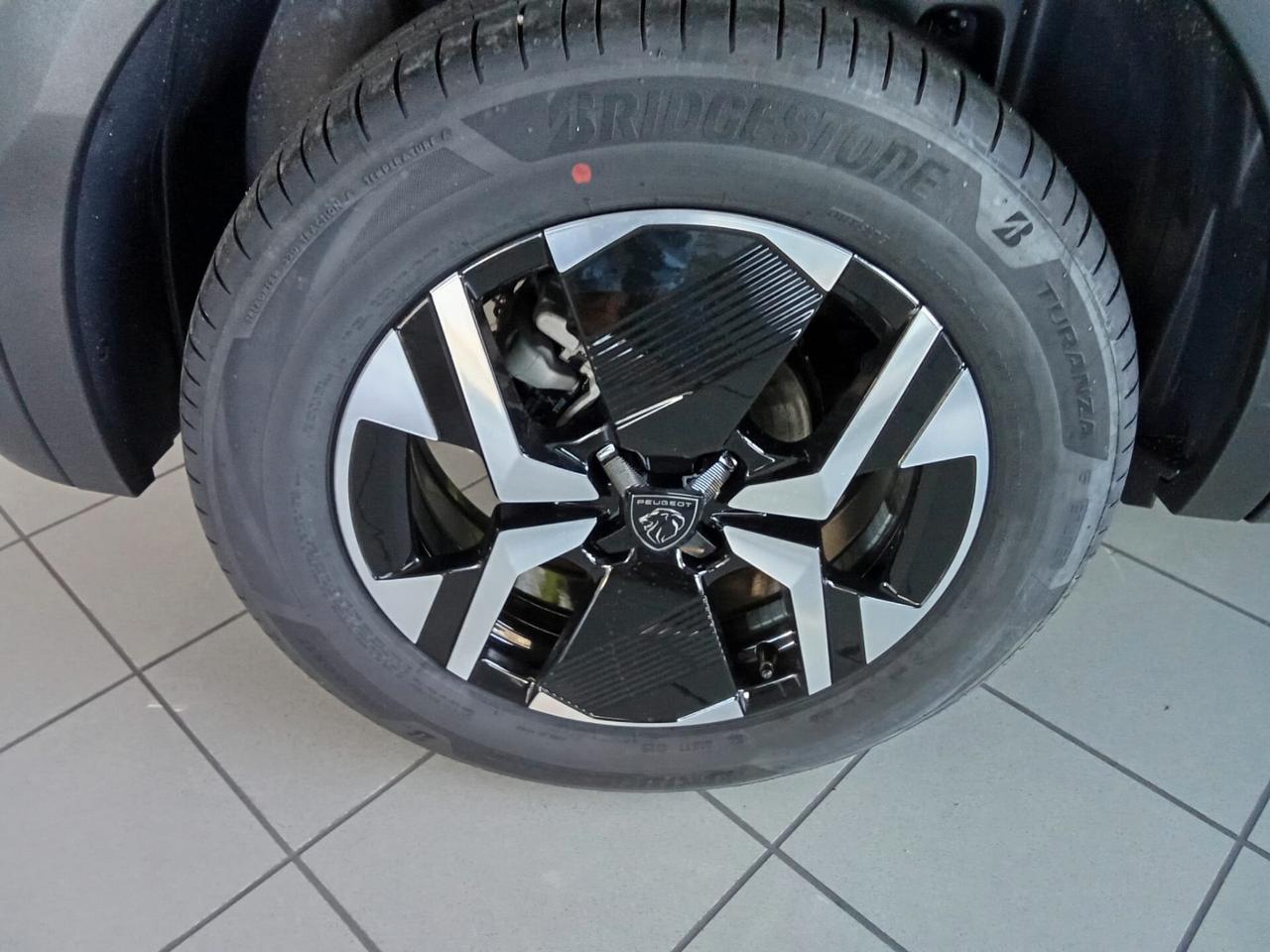 Peugeot 2008 Hybrid 145 e-DCS6 Allure