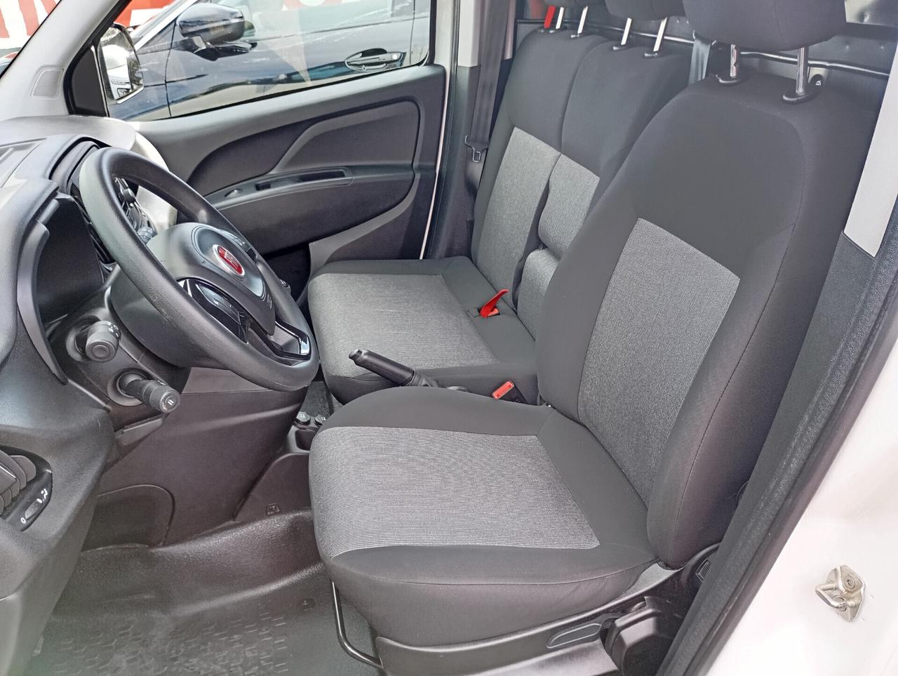 Fiat Doblo Cargo Maxi 1.6 Mjt 105CV Bus. 3 Posti