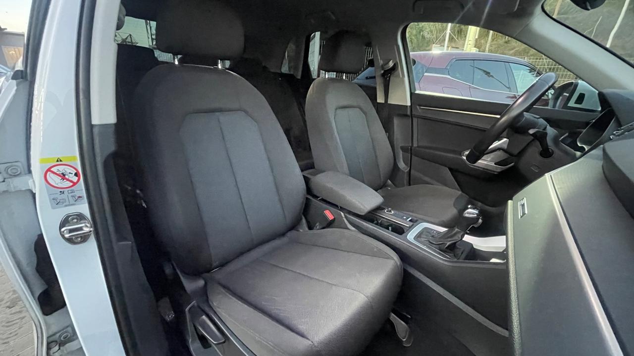 Audi Q3 35 TFSI Business Advanced