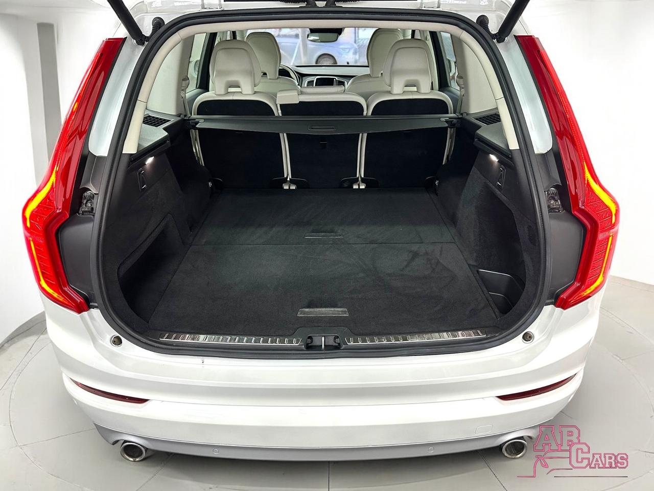 Volvo XC 90 XC90 D5 AWD Geartronic Momentum 4X4