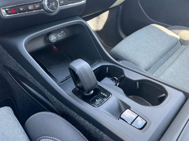VOLVO XC40 B3 CORE AUTOMATICO 163CV MILD HYBRID PREZZO REALE