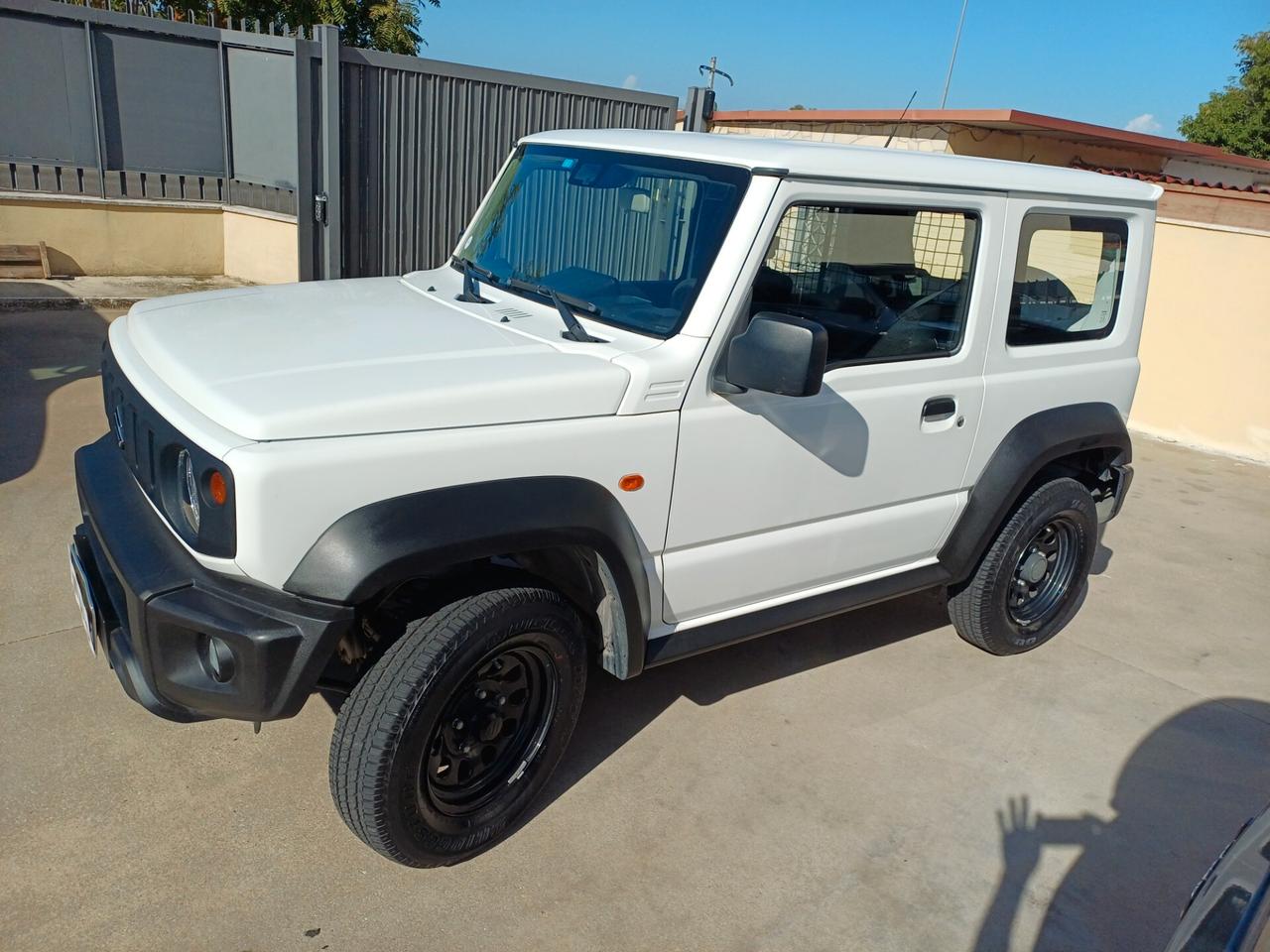 Suzuki Jimny 1.5 4X4