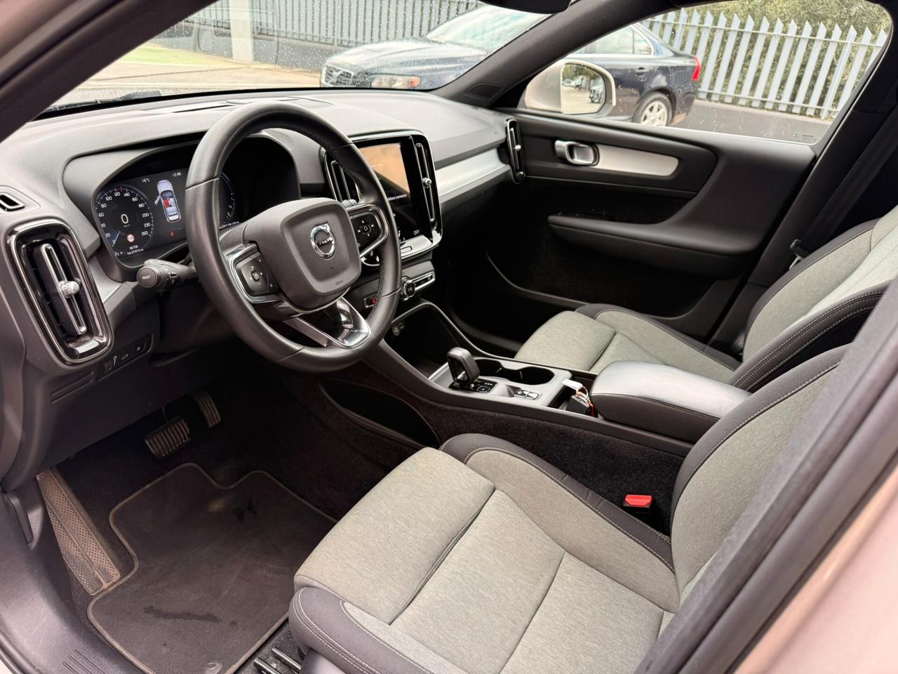 Volvo XC40 T4 Recharge Plug-in Hybrid automatico Core N1