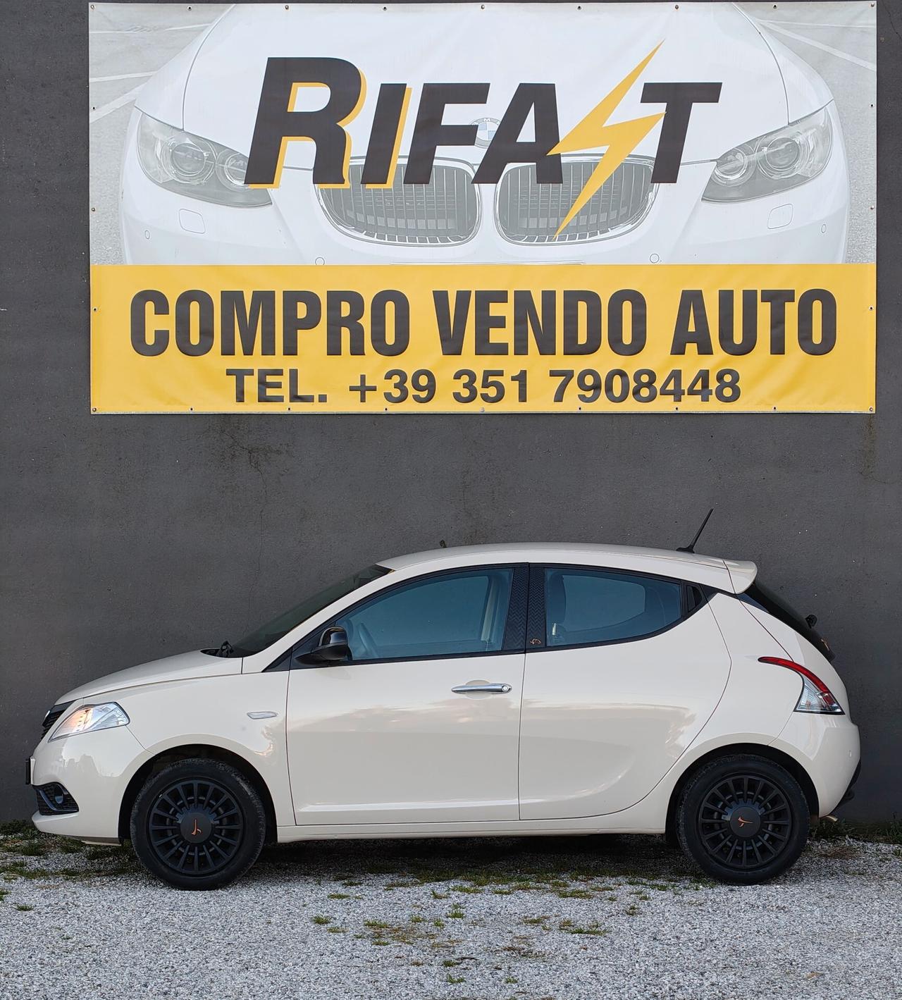 Lancia Ypsilon 1.2 69 CV 5 porte GPL Ecochic Monogram