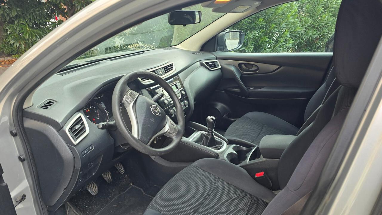 Nissan Qashqai 1.5 dCi DPF Tekna