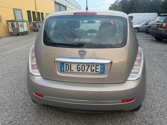 LANCIA Ypsilon 1.2 Argento senza nessun lavoro da fare