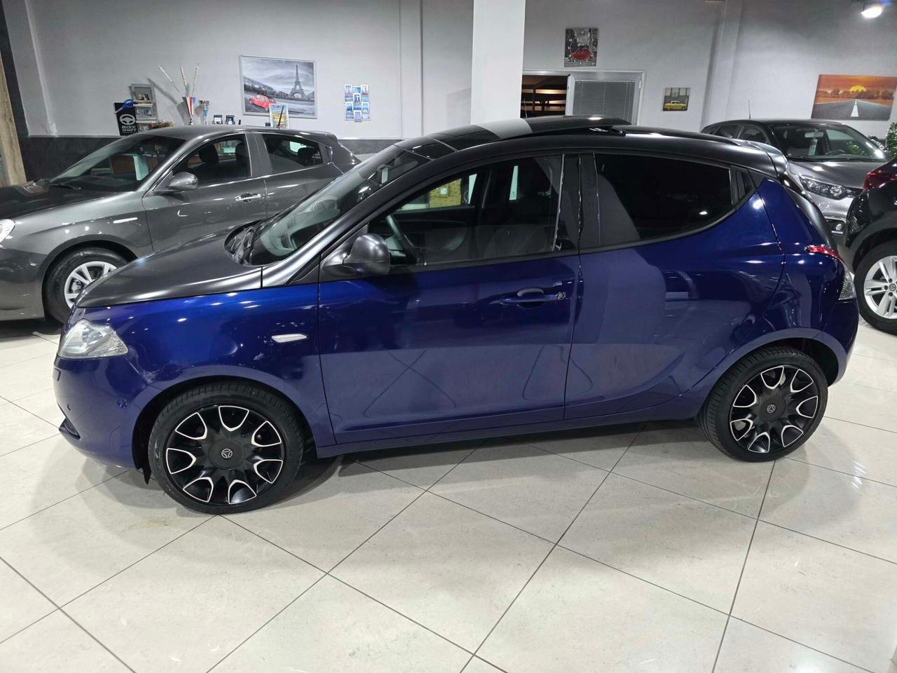 Lancia Ypsilon 1.3 MJT 16V 95 CV 5 porte S&S S Momodesign