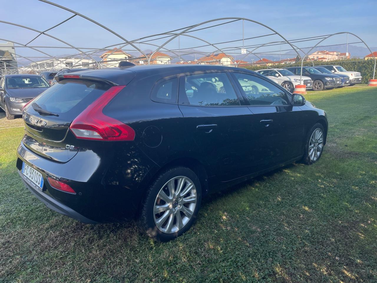 Volvo V40 2.0 D2 120cv MOMENTUM/GARANZIA 12 MESI