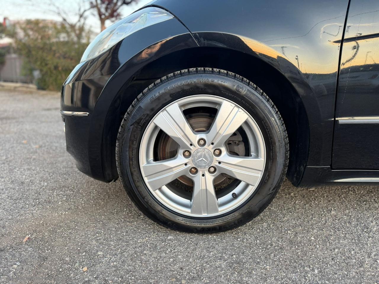 MERCEDES-BENZ A 150 BlueEFFICIENCY Avantgarde