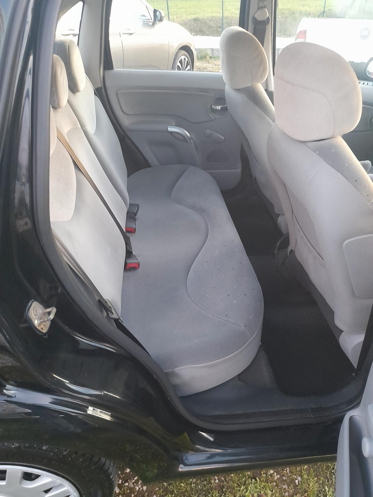 C3 1.1 Elegance CON GPL