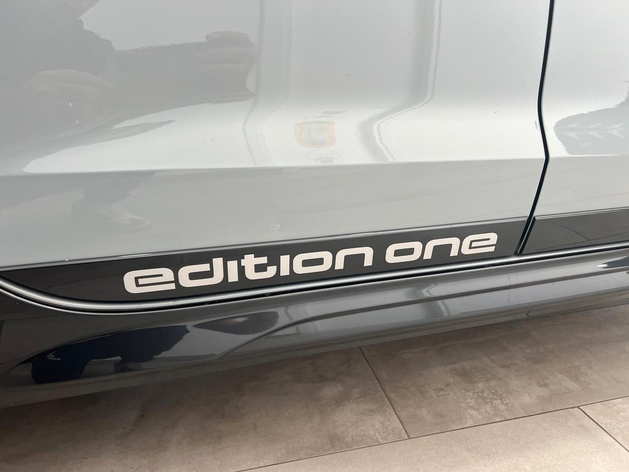 Audi A1 citycarver 30 TFSI Identity Contrast