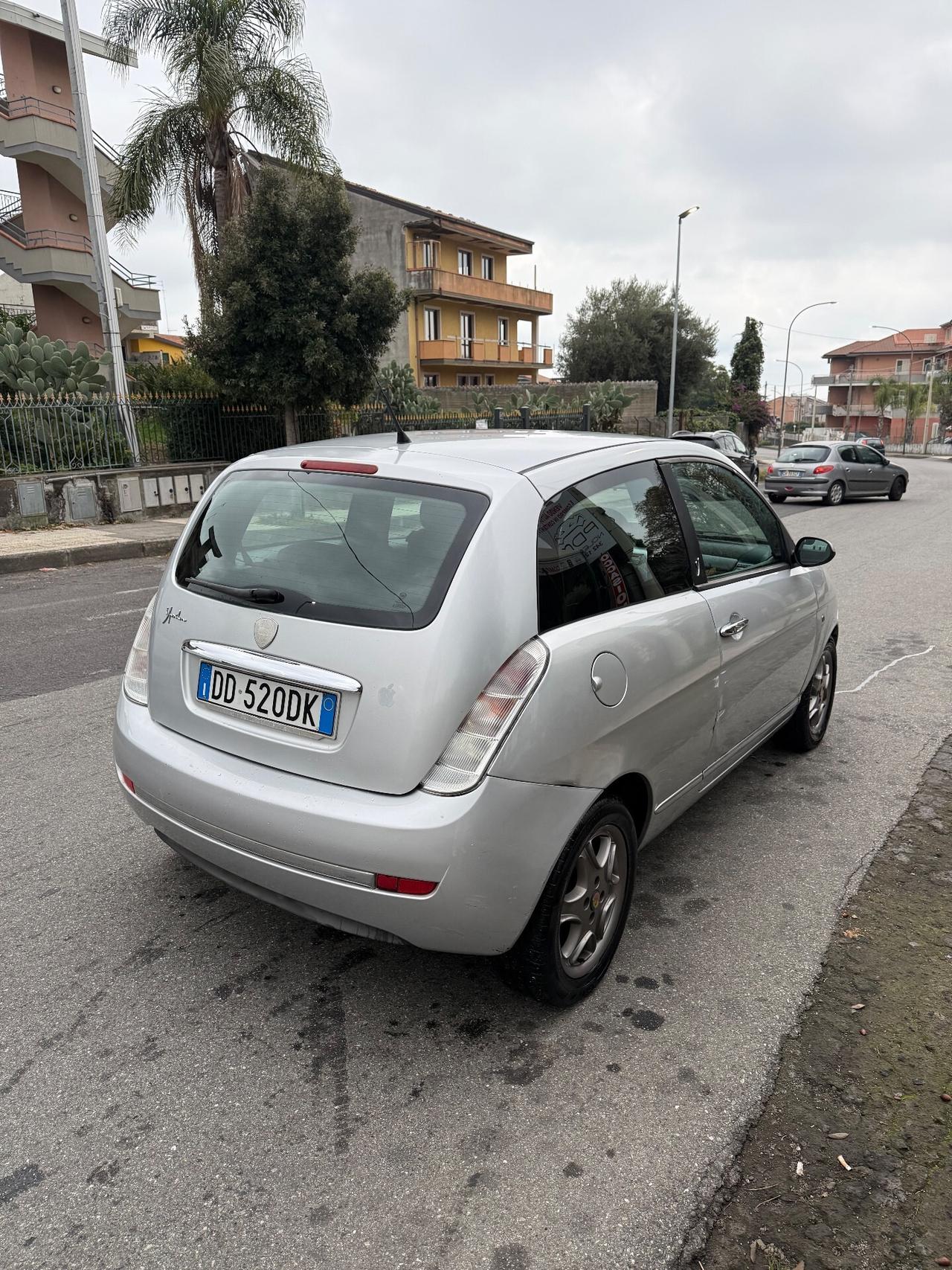 Lancia Ypsilon 1.2 benzina