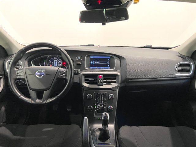 VOLVO V40 D2 1.6 SUMMUN