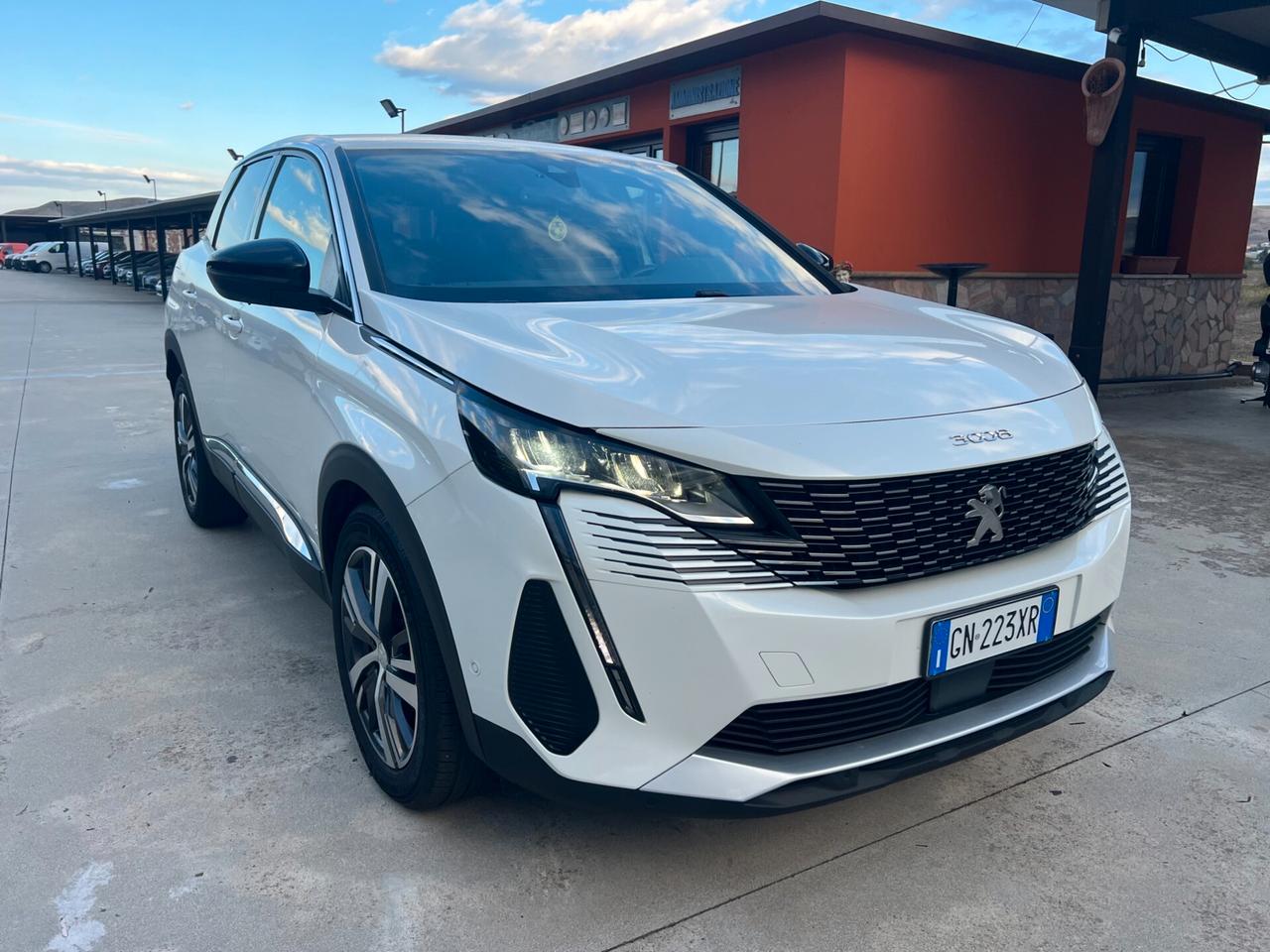 Peugeot 3008 BlueHDi 130 S&S EAT8 Allure