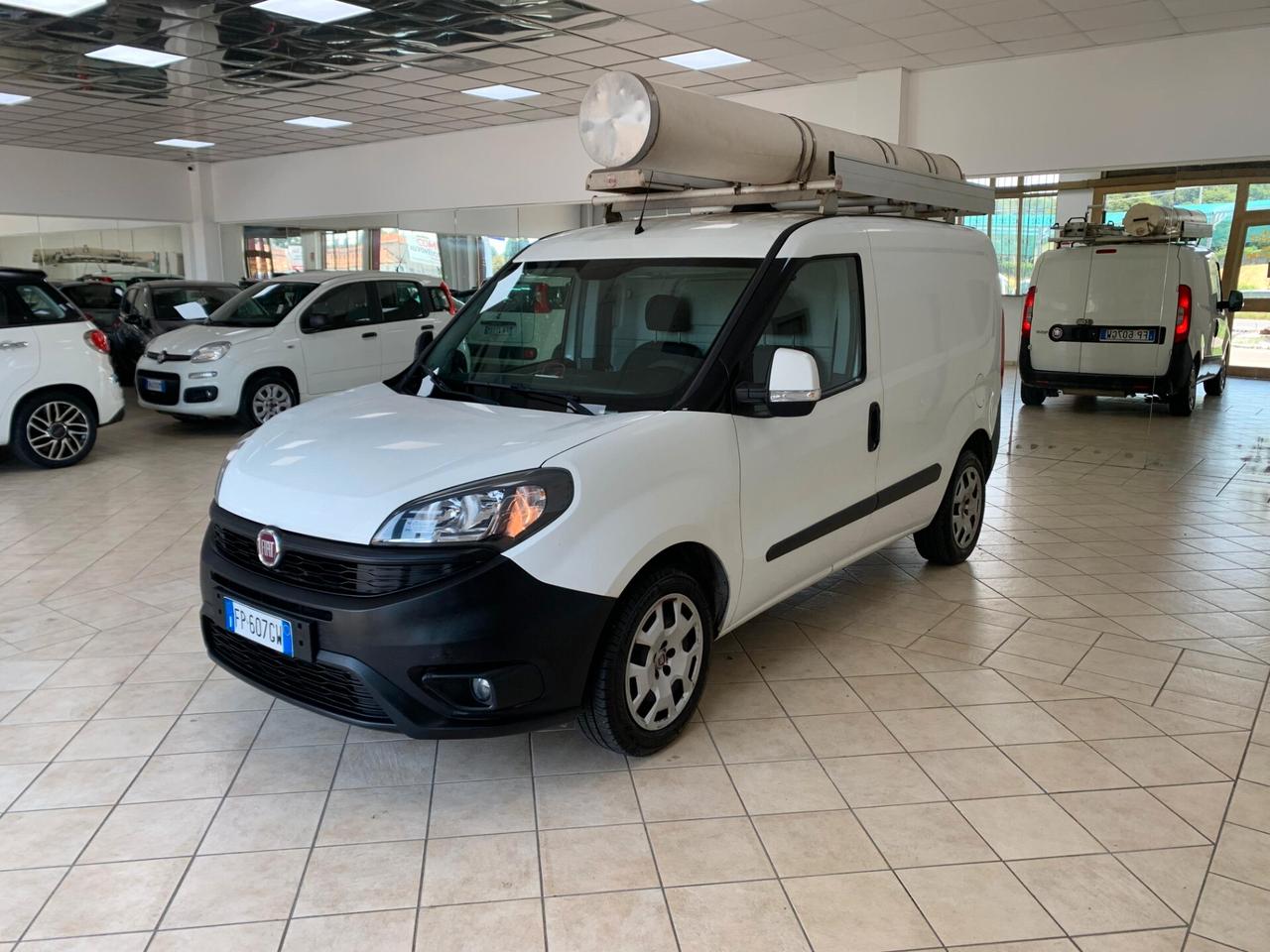 FIAT Doblò 3ª serie Doblò 1.4 T-Jet Natural Power ATTREZZATO !