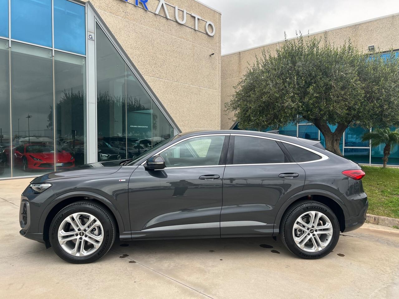 Audi Q5 SPB TFSI Sline 150 kW S tronic quattro Possibilità noleggio no scoring