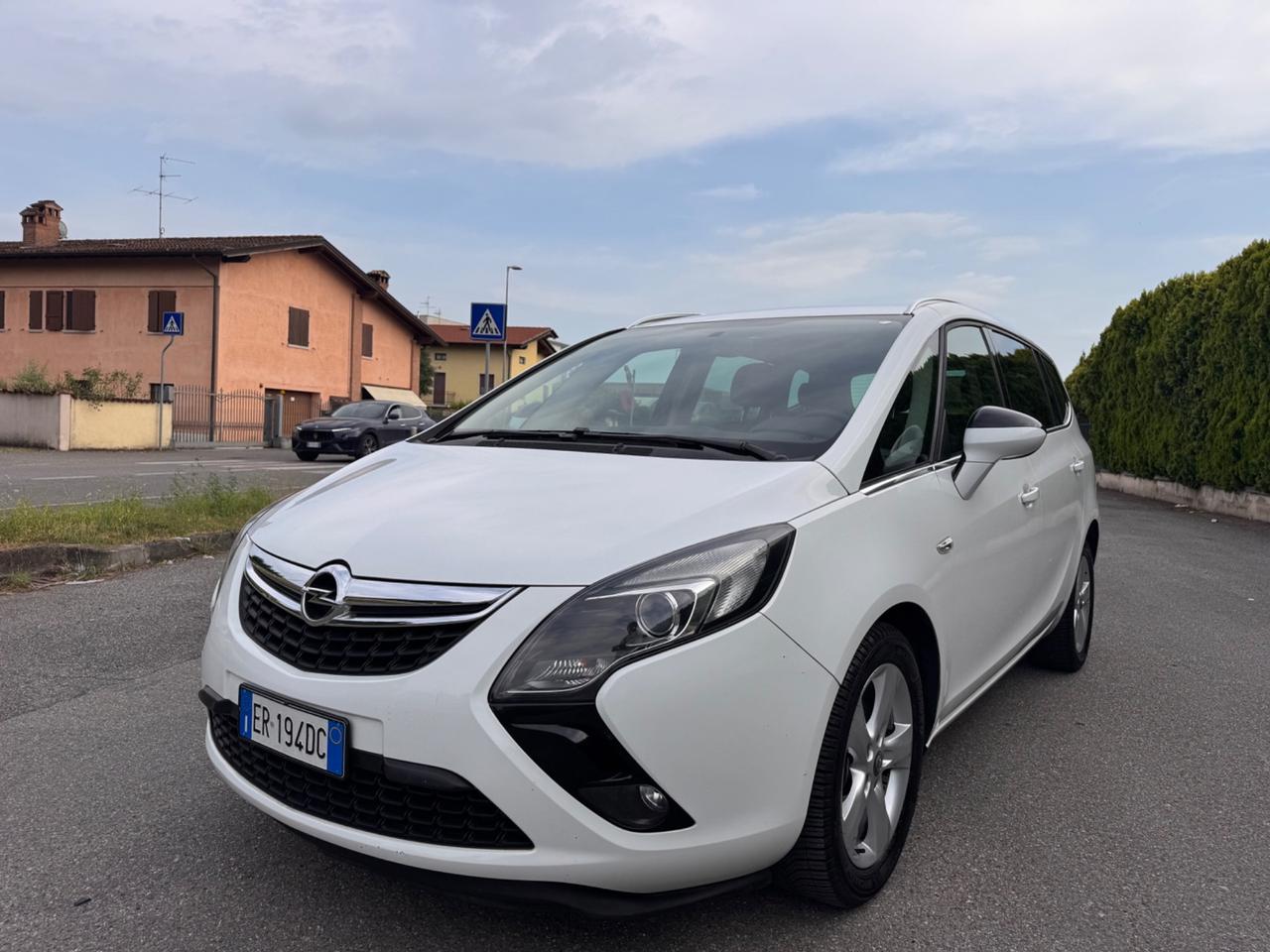 Opel Zafira Opel Zafira,1.6 benzina Metano, anno 2013