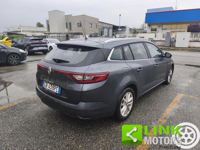 RENAULT Megane EDC SPORTER BLUE