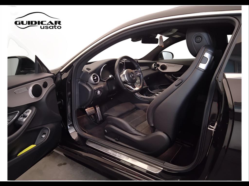 Mercedes-Benz Classe C-C205 2018 Coupe - C Coupe 220 d Premium auto